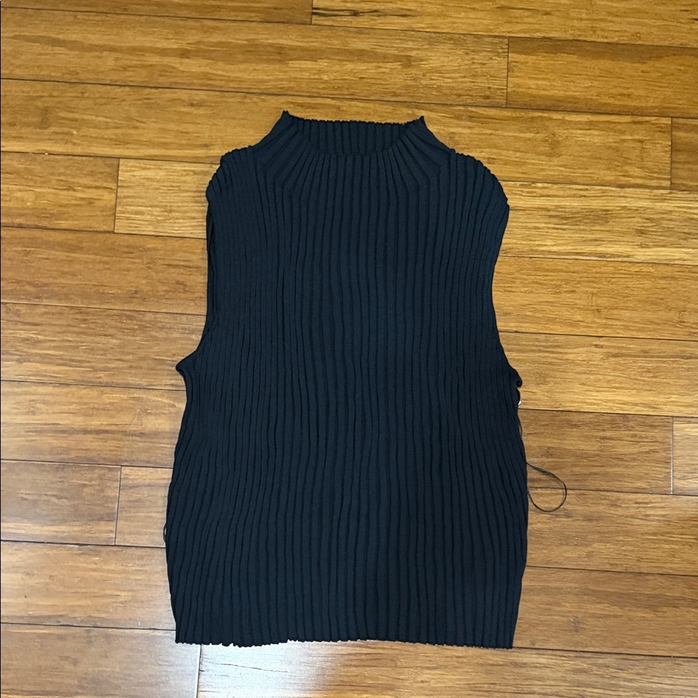 T Tahari Black Ribbed Tank Top super stretchy